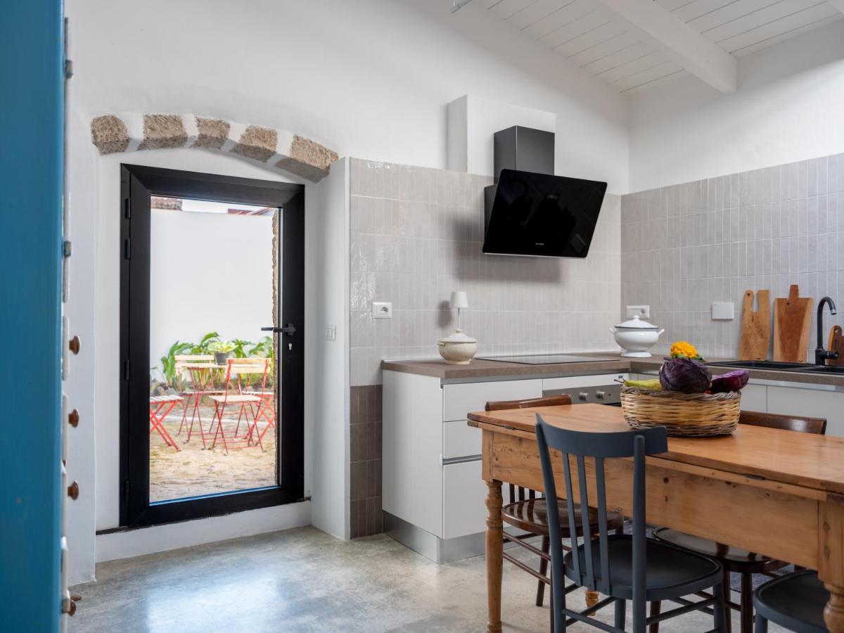 Binzas Betzas Agriturismo Sedilo エクステリア 写真