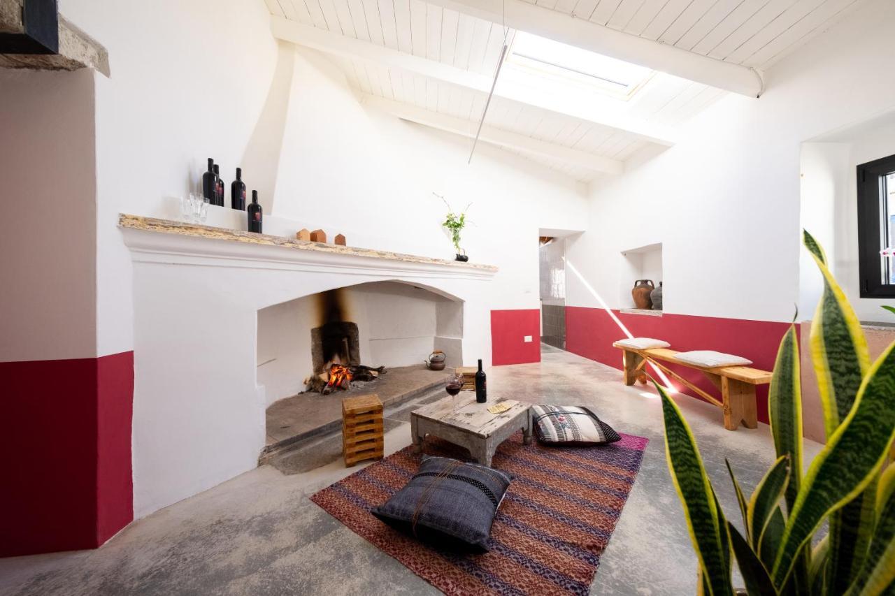 Binzas Betzas Agriturismo Sedilo エクステリア 写真