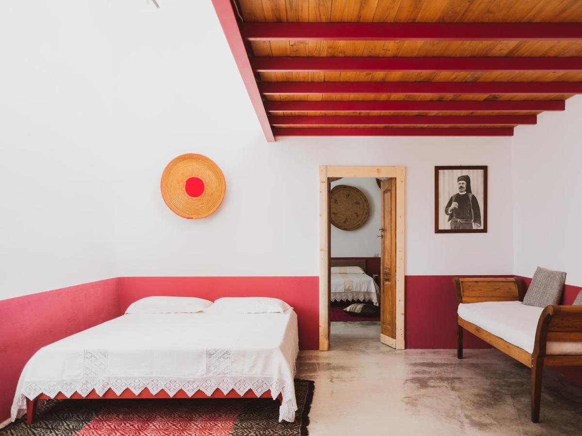 Binzas Betzas Agriturismo Sedilo エクステリア 写真